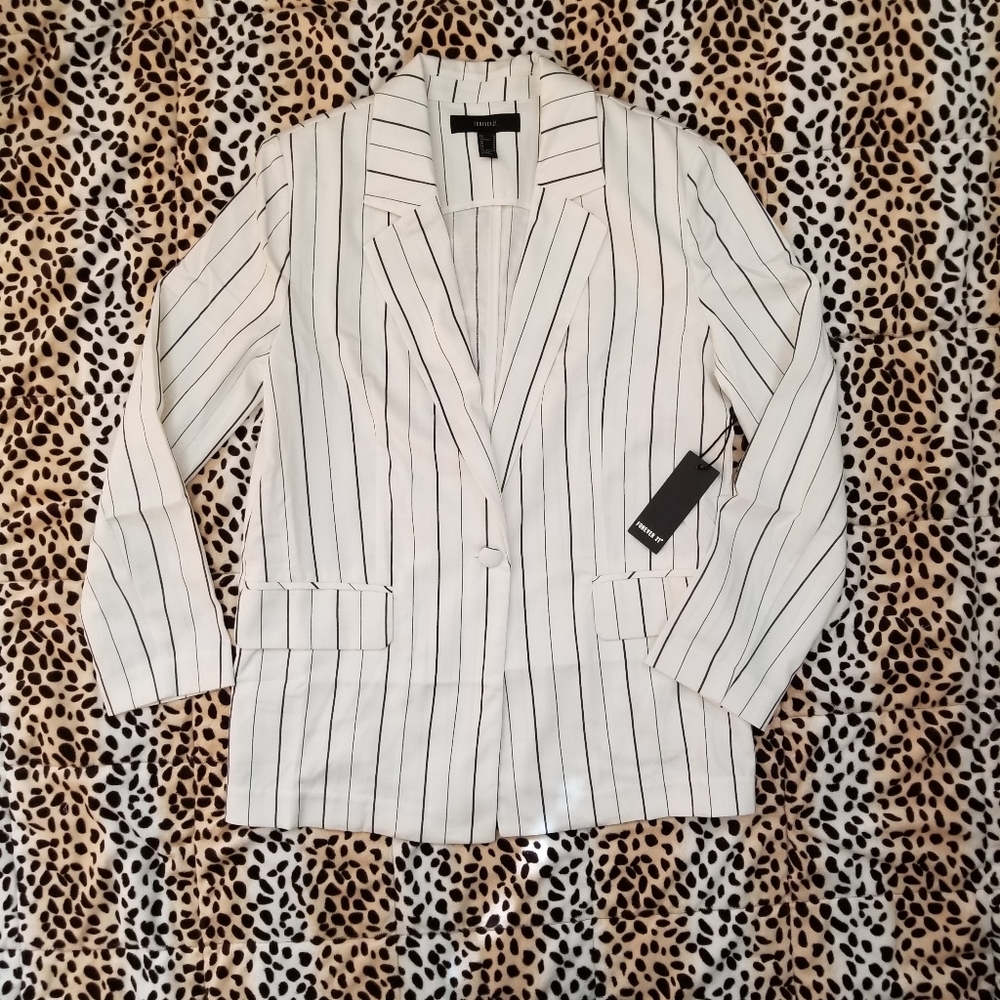 Black and White Striped Long Blazer Shoulder Pads